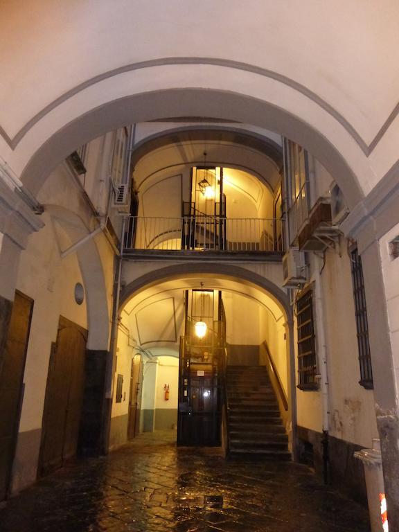 Bnb Неаполь Экстерьер фото